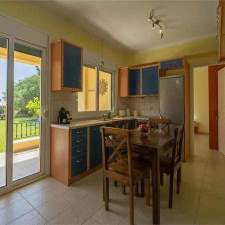 Corfu Beachfront Villa Barbati 1 Villa *