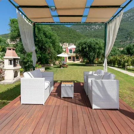 Corfu Beachfront Villa Barbati 1 * Pyrgi (Corfu)