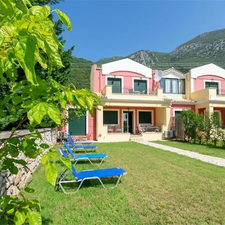 Corfu Beachfront Villa Barbati 1 *