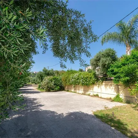 Corfu Beachfront Villa Barbati 1