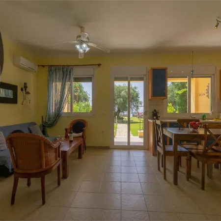 Corfu Beachfront Villa Barbati 1 Villa *