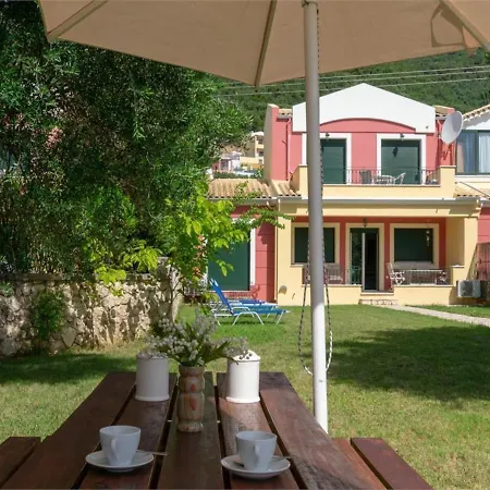 Corfu Beachfront Villa Barbati 1 * Pyrgi (Corfu)